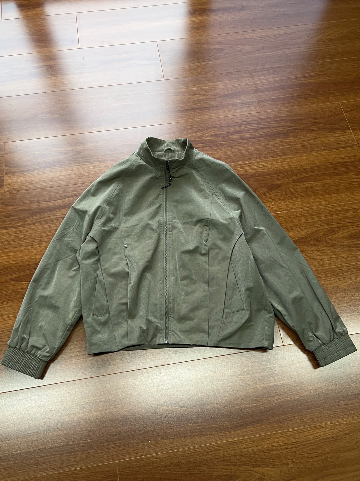 Chaqueta casual de estilo minimalista